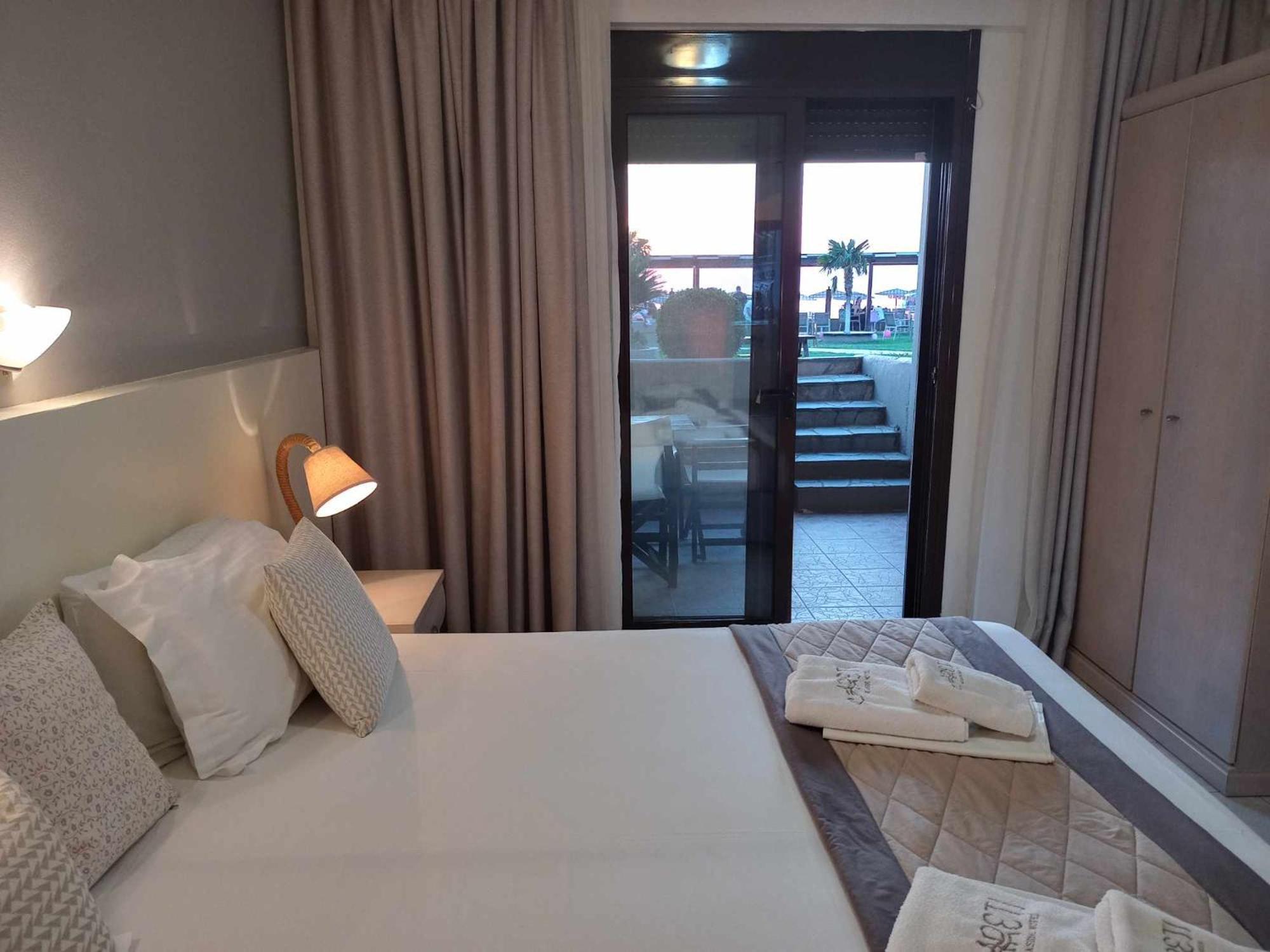 Hotel Areti Neos Marmaras Exteriör bild